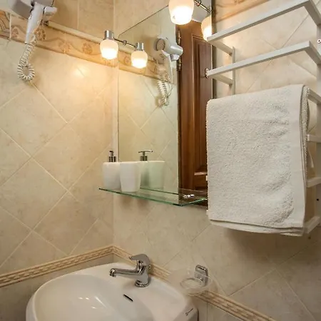 Ferienhaus Annas Chalki Town