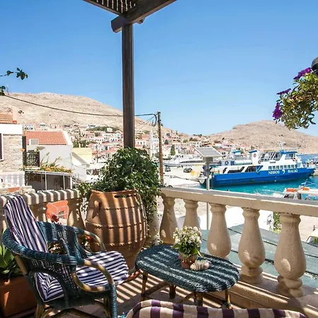 Annas * Chalki Town